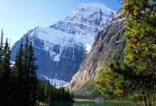 西甲焦点战，拉斯帕尔马斯对阵皇马，谁能笑到最后？